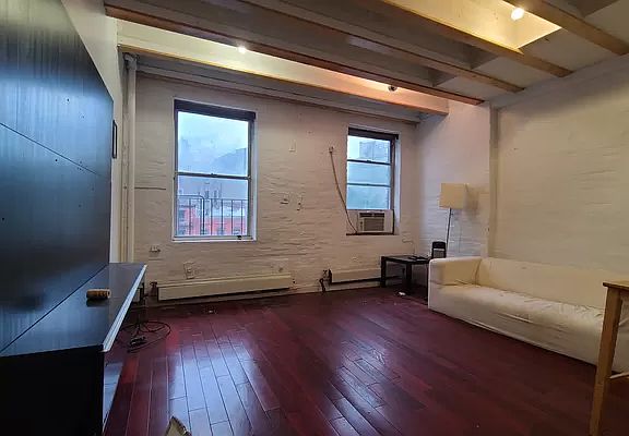 5th image of 222 Lafayette St APT 6