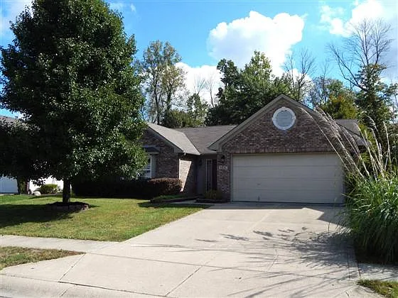 5525 Burning Tree Ct photo 1
