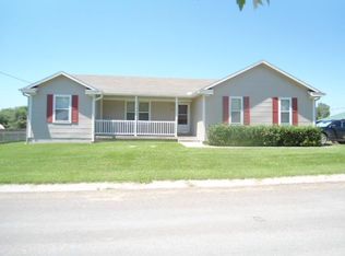 621 Windsor Rd, Creighton, MO 64739