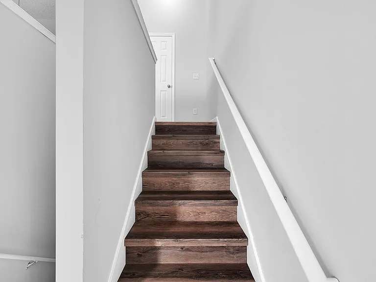 8305 Homeport Ct — Photo 9