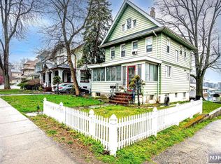 416 River Rd, Bogota, NJ 07603