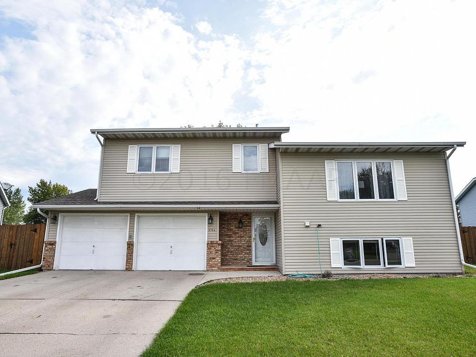 1st image of 2784 26th Street Cir S