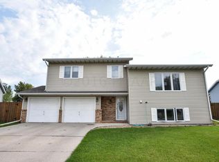 2784 26th Street Cir S, Moorhead, MN 56560