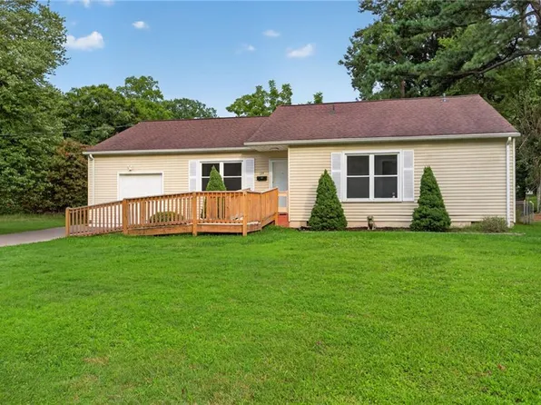 134 Tuckahoe Dr, Newport News, VA 23606