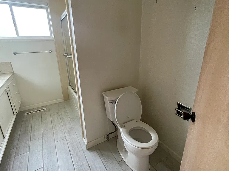 364 Ledroit St — Photo 37