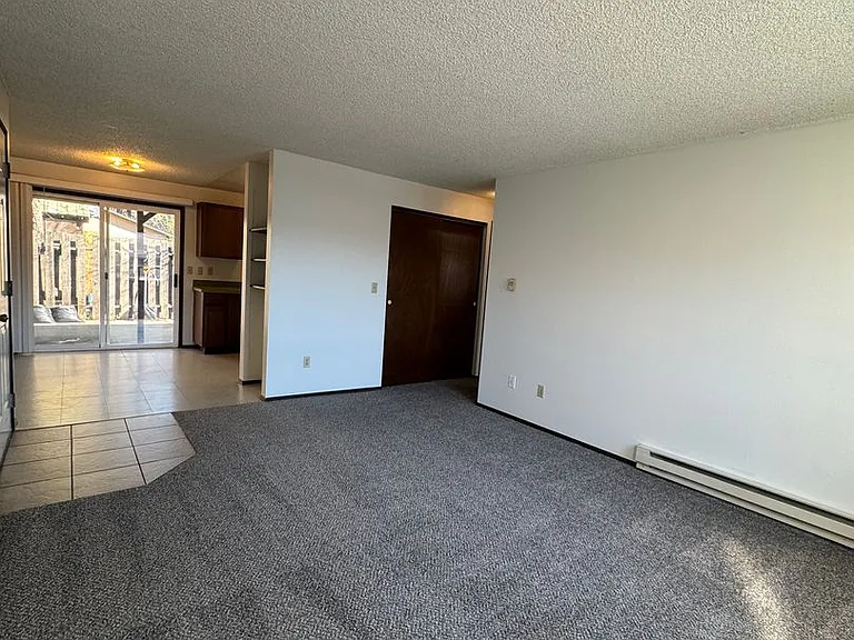 1204 N B St — Photo 18