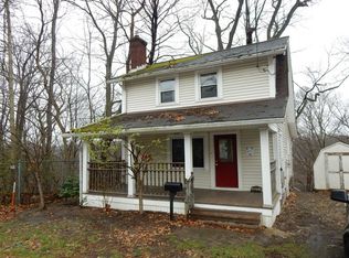 1326 Hillcrest St, Cuyahoga Falls, OH 44223