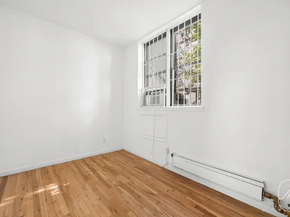 307 West 29th Street image 9 of 12