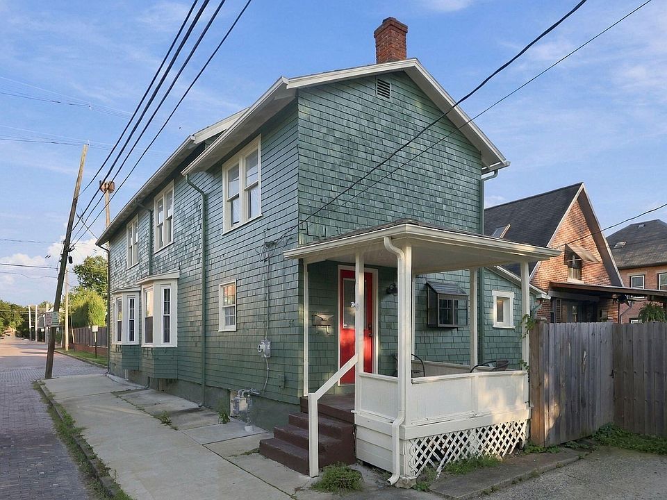 1st image of 581 Lathrop St