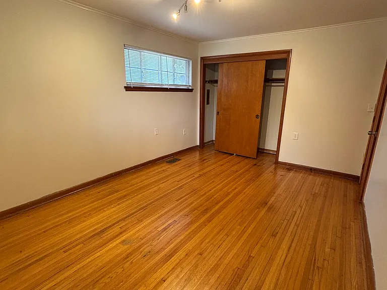 852 N Xenophon Ave — Photo 15