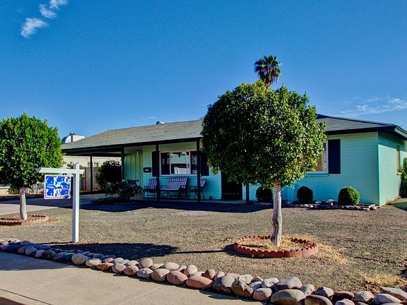 4th image of 2345 W Emelita Ave