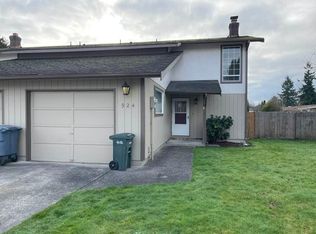 924 11th Ave NW, Puyallup, WA 98371