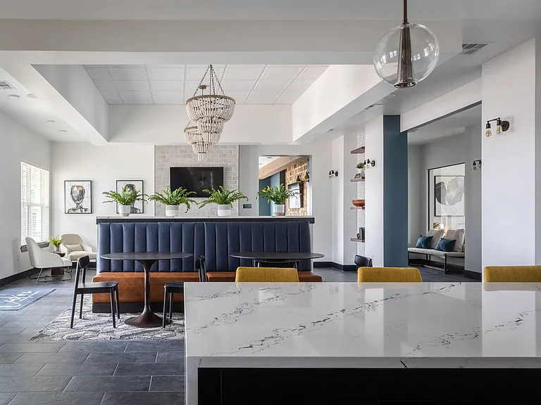 Ladora Modern Apartments — Photo 14