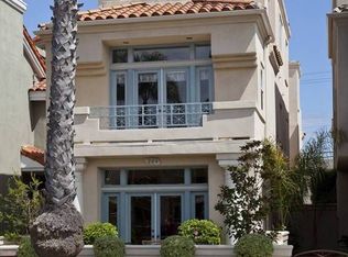208 8th St, Huntington Beach, CA 92648