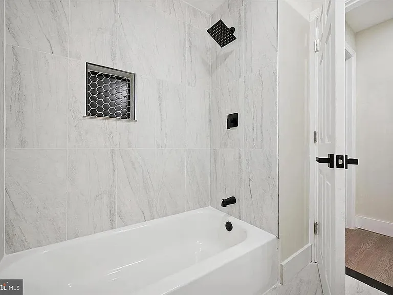 75 E High St #1 — Photo 5