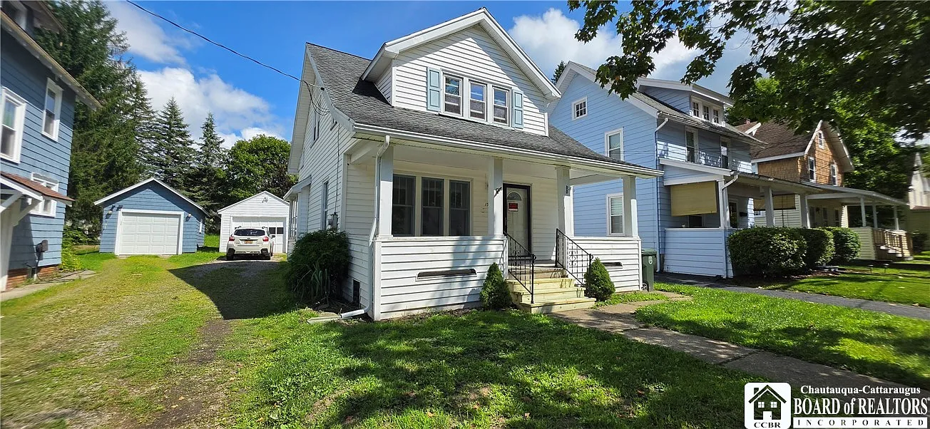 2 bed, 1.0 bath, 866 sqft, $1,400 — Photo 1
