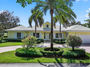 9 Par Club Cir, Golf, FL 33436