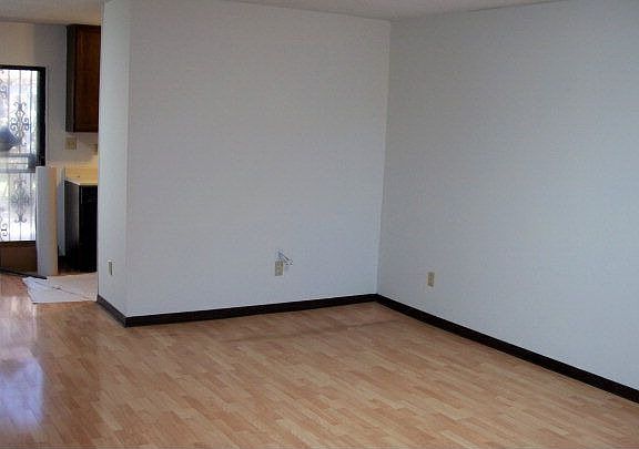 5th image of 3621 Baker Dr