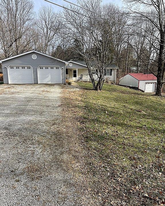 1st image of 260 SE Cherokee Dr