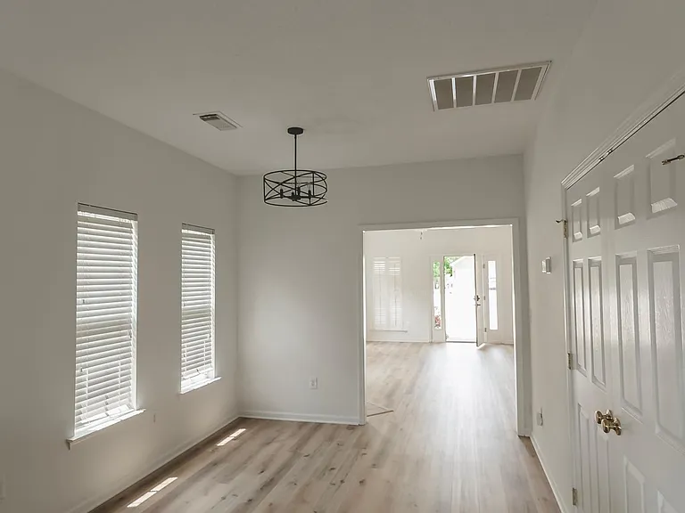 9703 Full Moon Cir — Photo 13