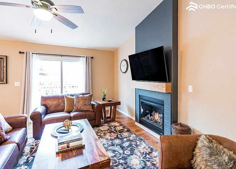 5289 Mountain Peak Point — Photo 2