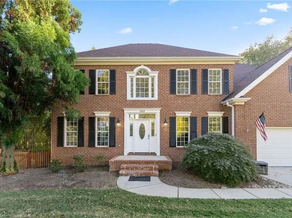 1809 Quail Creek Ct, Colfax, NC 27235