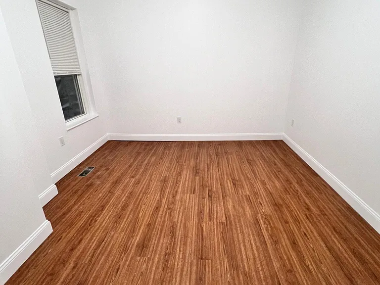 26 West St #1 — Photo 10