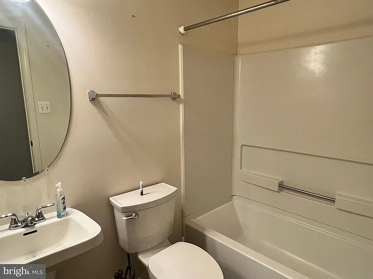 10528 Catalina Pl — Photo 16