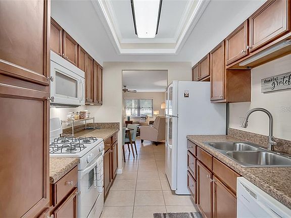 3rd image of 6015 19th St N APT 106