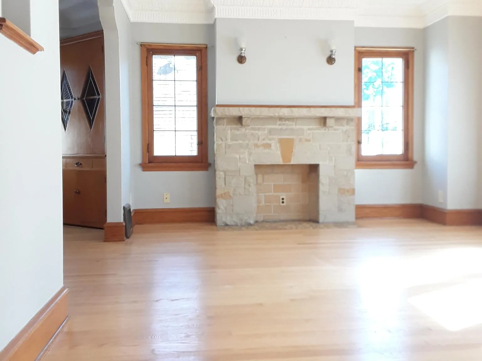 2 bed, 1100 sqft, $1,550 — Photo 2