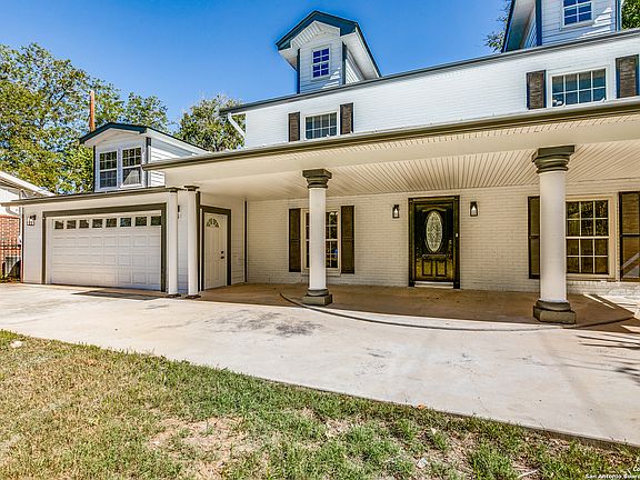 5th image of 222 GUADALUPE RIVER DR