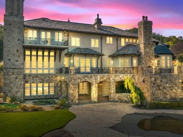 6 Stoney Pond Way, Montville Twp., NJ 07045