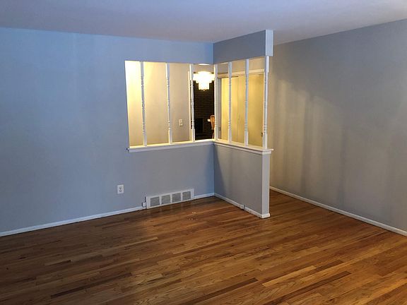 2nd image of 17181 Nadora St
