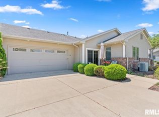 812 Longleaf Ct, Springfield, IL 62711