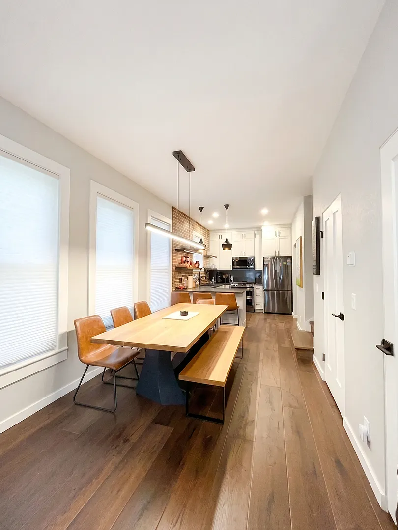 Furnished! In town! Walk to everything! Recently updated! — Photo 4