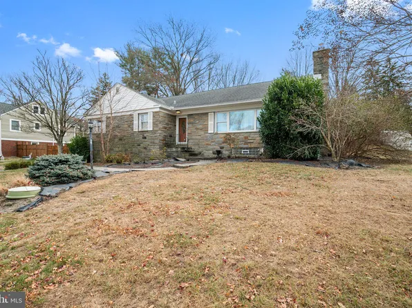 427 Conard Dr, Springfield, PA 19064