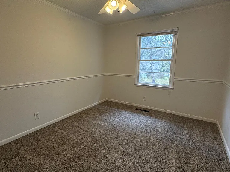 571 Winding Creek Rd #F — Photo 17