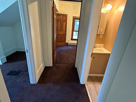 5th image of 227 King St APT 1