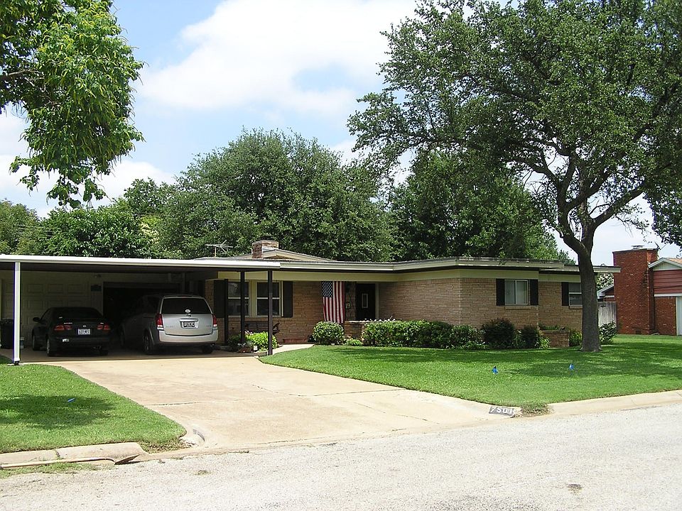2nd image of 7501 Evelyn Dr