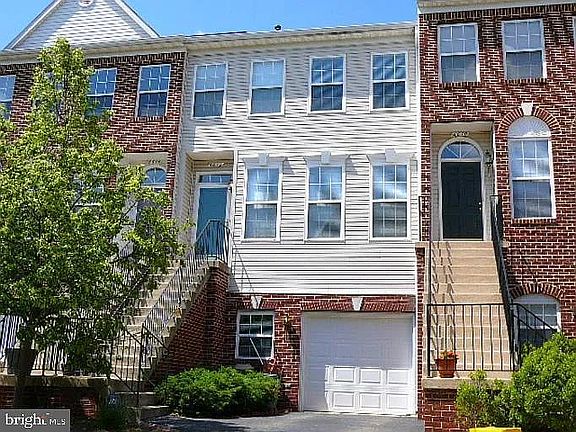 2nd image of 6612 Desiree Ct