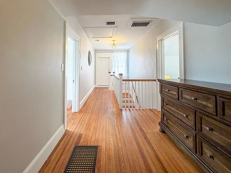 417 SW 10th St — Photo 37