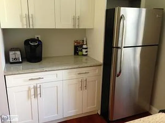 Rented by Bryan L Rozencwaig, LREB | media 19