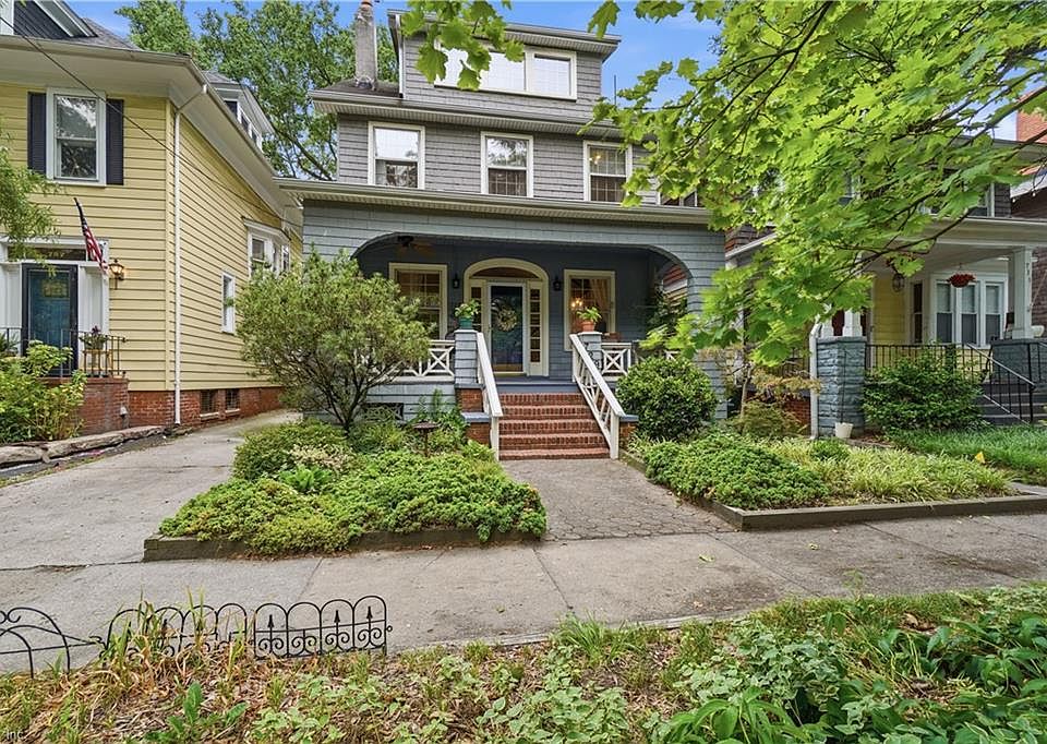 1st image of 729 W Princess Anne Rd