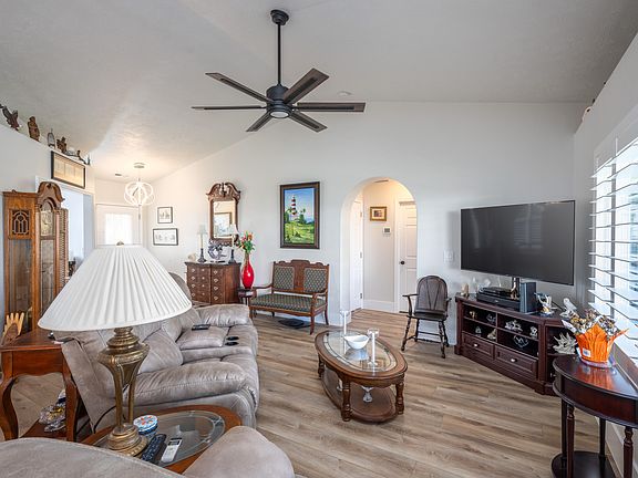 5th image of 210 N Mall Dr APT 138