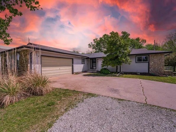 360 N Wichita St, Benton, KS 67017