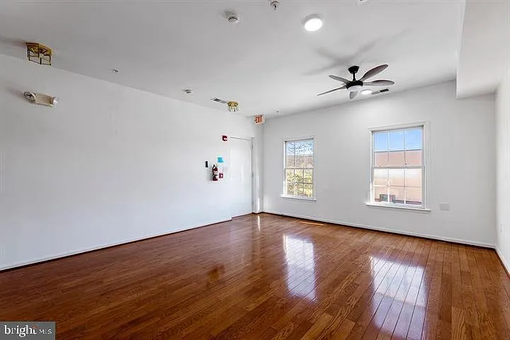 232 Main St #4 — Photo 17