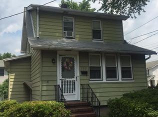 123 W Clinton Ave, Bergenfield, NJ 07621