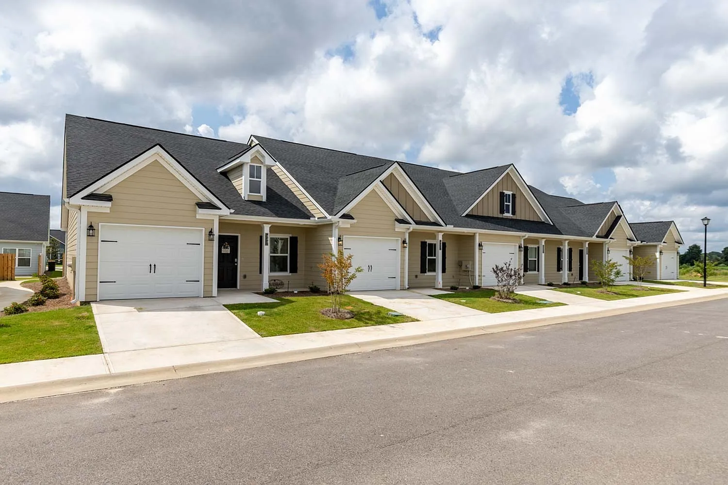 Covey Homes Sweetwater — Photo 1