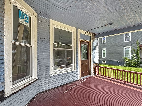 2nd image of 124 N Edward St