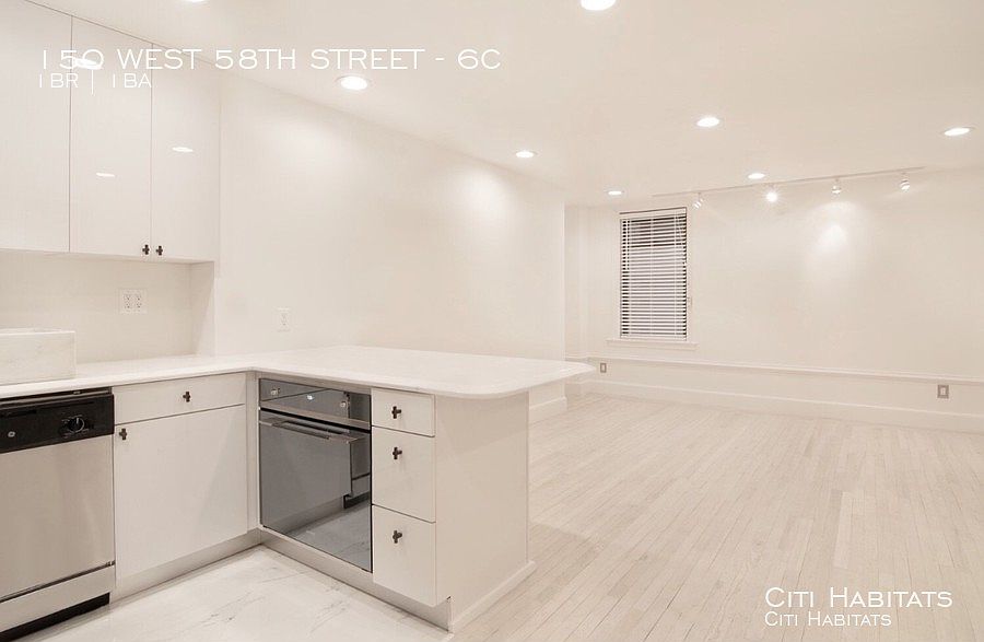 1st image of 150 W 58th St APT 6C